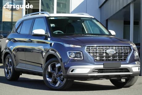 Blue 2025 Hyundai Venue Wagon Elite (Black) Two-Tone Roof