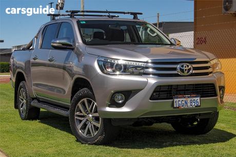 Silver 2017 Toyota Hilux Dual Cab Utility Sr5 (4X4)