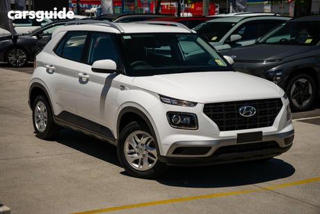 White 2025 Hyundai Venue Wagon