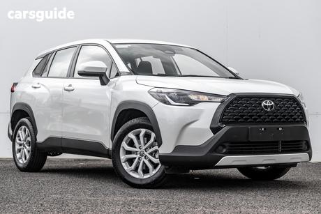 White 2024 Toyota Corolla Cross Wagon Gx 2Wd