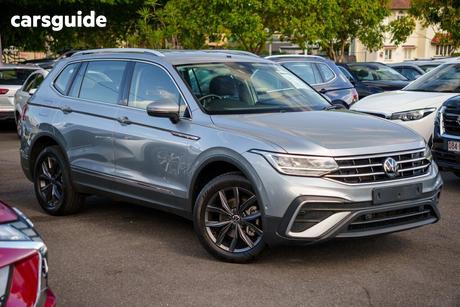 Silver 2023 Volkswagen Tiguan Wagon Allspace 110Tsi Life