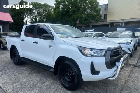 White 2021 Toyota Hilux X Cab Pickup Sr Hi-Rider