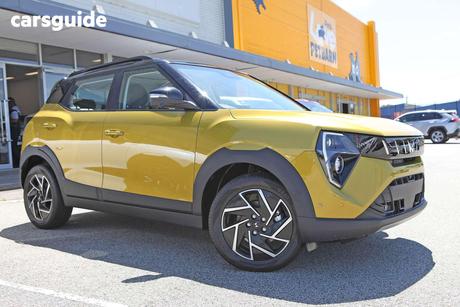 Yellow 2025 Mahindra Xuv 3Xo Wagon Ax7L