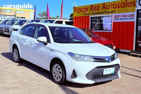 White 2019 Toyota Axio Sedan