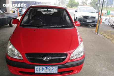 Red 2009 Hyundai Getz Hatchback S