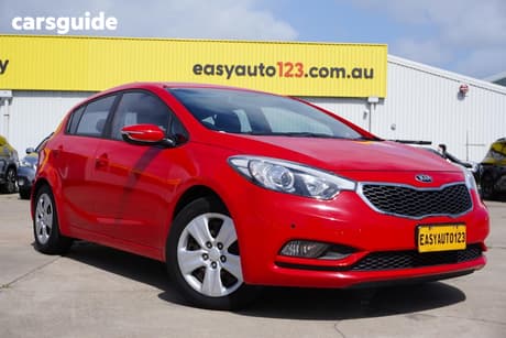 Red 2016 Kia Cerato Hatchback S
