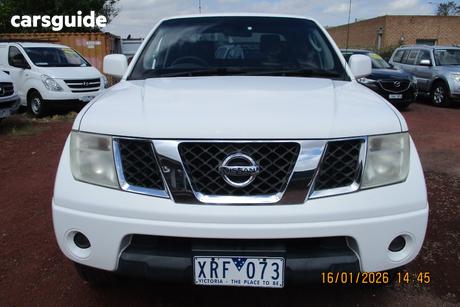 White 2010 Nissan Navara Dual Cab Pick-up St (4X4)