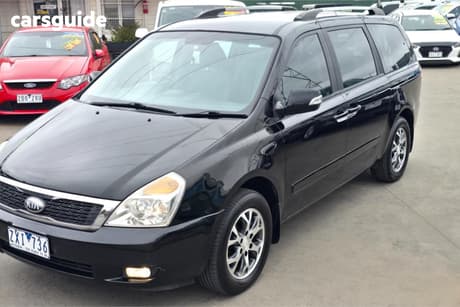 Black 2013 Kia Grand Carnival Wagon Sli