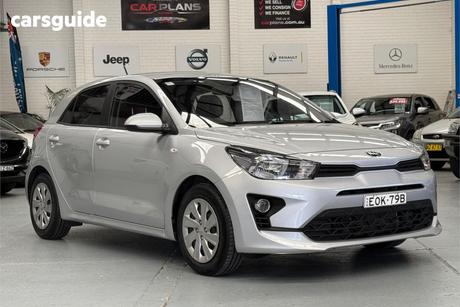 Silver 2021 Kia RIO Hatchback S