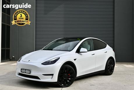 White 2023 Tesla Model Y Wagon Performance