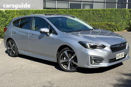 Silver 2017 Subaru Impreza Hatchback 2.0S (Awd)