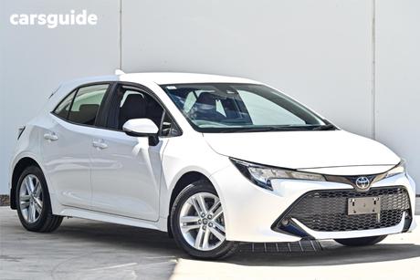 White 2020 Toyota Corolla Hatchback Ascent Sport