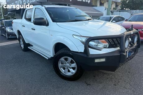 White 2016 Mitsubishi Triton Dual Cab Utility Glx Plus (4X4)