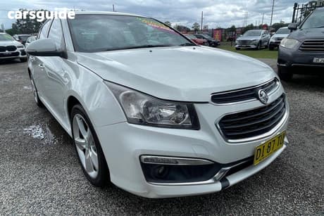 White 2015 Holden Cruze Hatchback Sri V