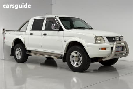 White 2005 Mitsubishi Triton Double Cab Utility Glx-R (4X4)
