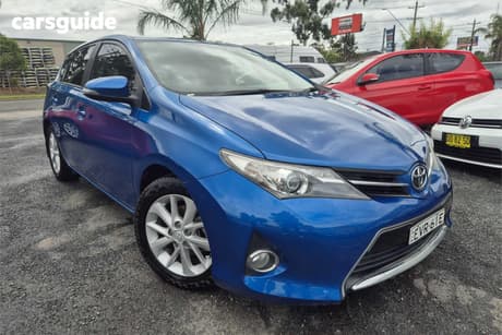 Blue 2013 Toyota Corolla Hatchback Ascent Sport