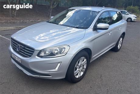 Silver 2015 Volvo XC60 Wagon D4 Kinetic
