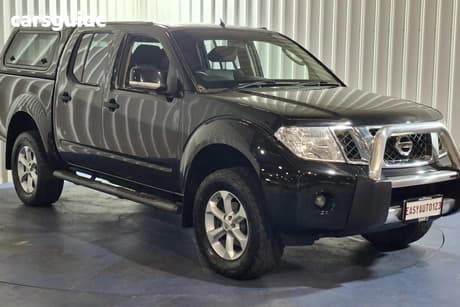 Black 2014 Nissan Navara Dual Cab Pick-up St (4X4)
