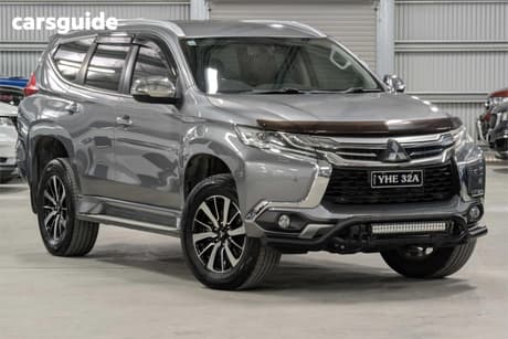 Grey 2017 Mitsubishi Pajero Sport Wagon Exceed (4X4) 7 Seat