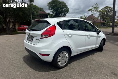 White 2016 Ford Fiesta Hatchback Ambiente