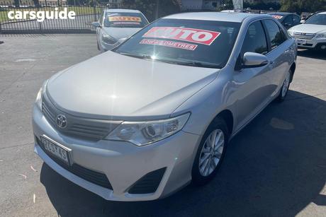 Silver 2014 Toyota Camry Sedan Altise