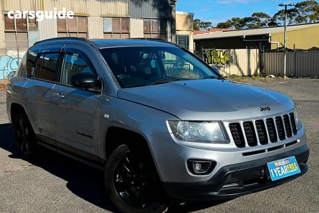 Silver 2014 Jeep Compass Wagon Sport (4X2)