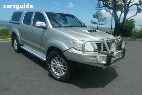 Silver 2014 Toyota Hilux Dual Cab Pick-up Sr5 (4X4)