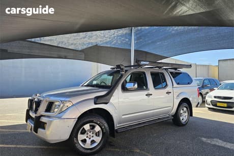 Silver 2007 Nissan Navara Dual Cab Pick-up St-X (4X4)