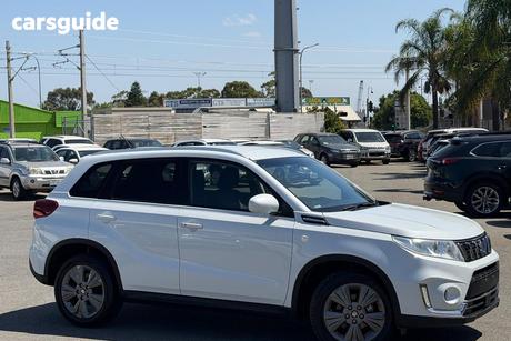White 2021 Suzuki Vitara Wagon