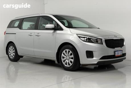 Silver 2017 Kia Carnival Wagon S