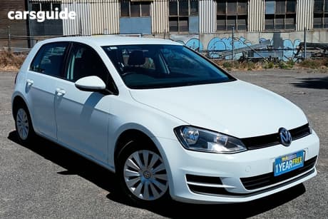 White 2016 Volkswagen Golf Hatchback 92 Tsi