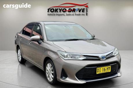 Bronze 2017 Toyota Corolla Wagon Axio (Hybrid) G