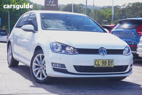 White 2015 Volkswagen Golf Hatchback 110 Tsi Highline