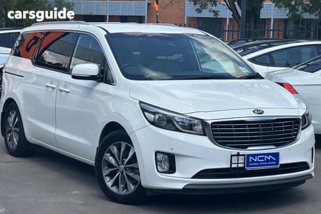 White 2016 Kia Carnival Wagon Sli