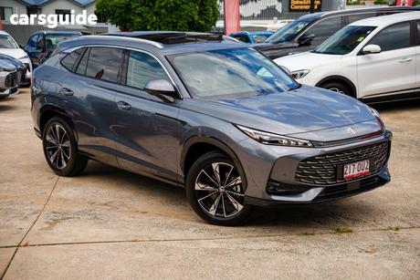 Grey 2025 MG HS Wagon Essence