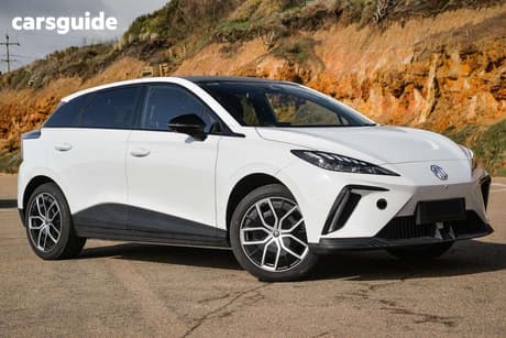 White 2025 MG MG4 Hatchback Essence 64 150Kw