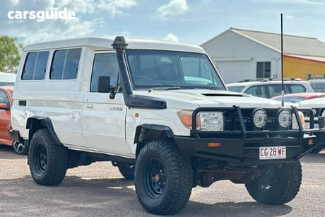 White 2009 Toyota Landcruiser Workmate (4X4) 11 Seat