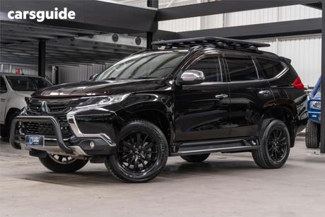Black 2018 Mitsubishi Pajero Sport Wagon Black Edition (4X4) 7 Seat
