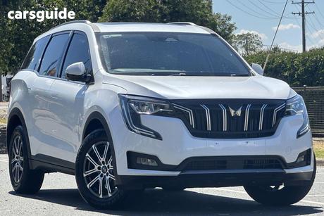 White 2023 Mahindra XUV700 Wagon Ax7L