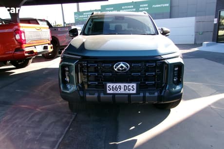 Green 2025 LDV D90 Wagon Executive (2Wd)