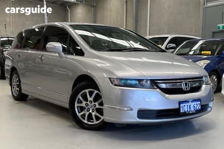 Silver 2006 Honda Odyssey Wagon Luxury