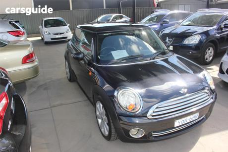 Black 2008 Mini Cooper Hatchback Chilli