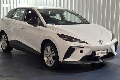 White 2024 MG MG4 Hatchback Excite 51