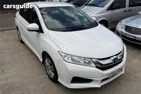 White 2014 Honda City Sedan Vti