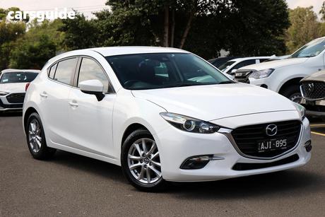 White 2016 Mazda 3 Hatchback Maxx