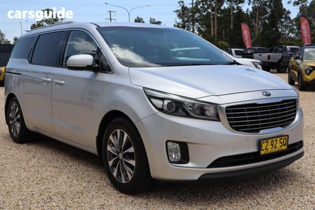 Silver 2015 Kia Carnival Wagon S