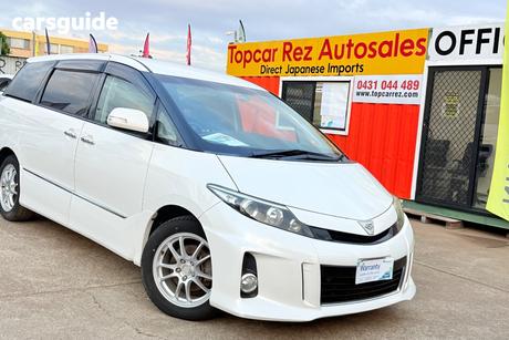 White 2014 Toyota Estima Wagon