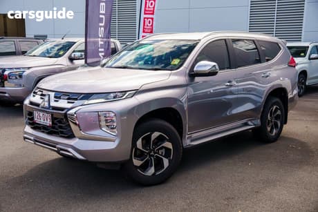 Silver 2024 Mitsubishi Pajero Sport Wagon Exceed (4Wd) 7 Seat