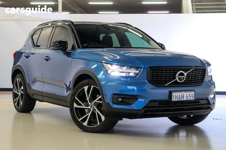 Blue 2020 Volvo XC40 Wagon T5 R-Design (Awd)