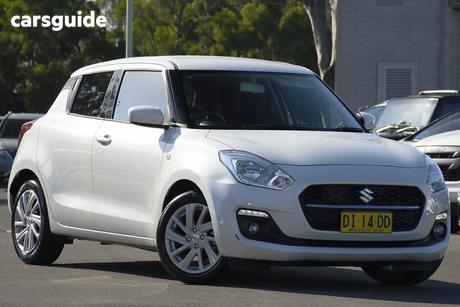 White 2023 Suzuki Swift Hatchback Gl Shadow